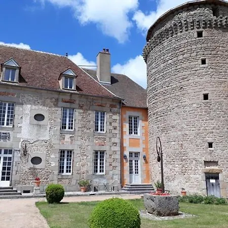 Gite Au Chateau De Sallebrune Beaune d'Allier Exterior photo