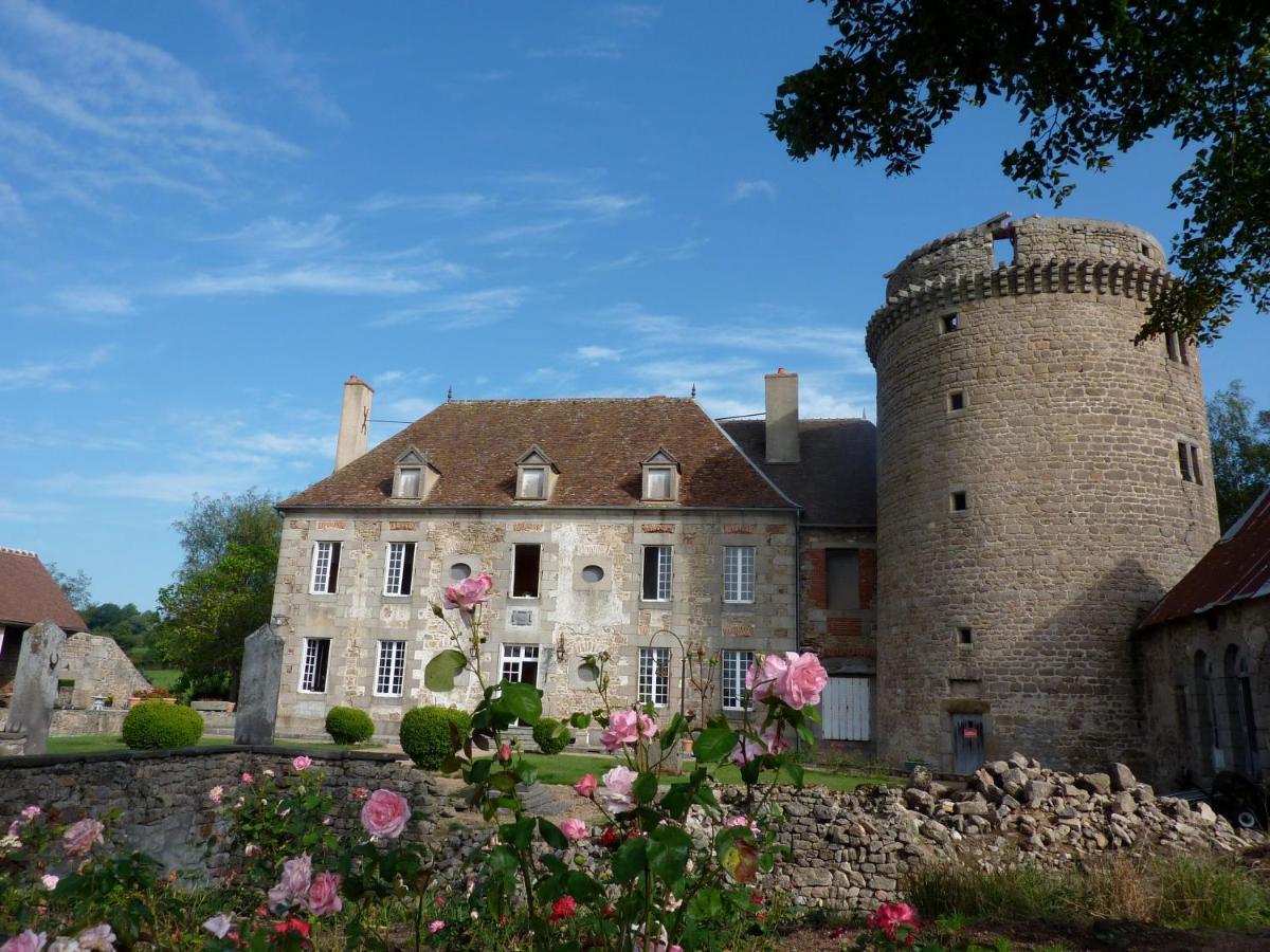 Au Chateau De Sallebrune Holiday home